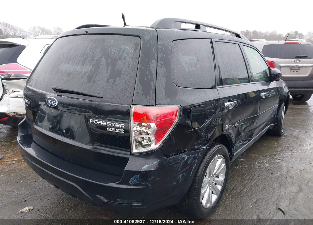 2013 SUBARU FORESTER 2.5X PREMIUM VIN: JF2SHADC7DH421489