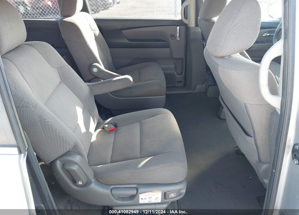 2016 HONDA ODYSSEY LX VIN: 5FNRL5H29GB152937