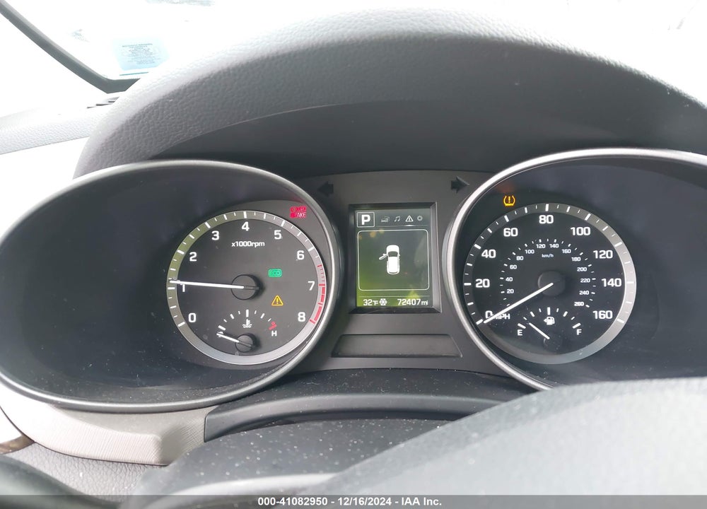 2017 HYUNDAI SANTA FE SPORT 2.4L VIN: 5NMZUDLB6HH035556