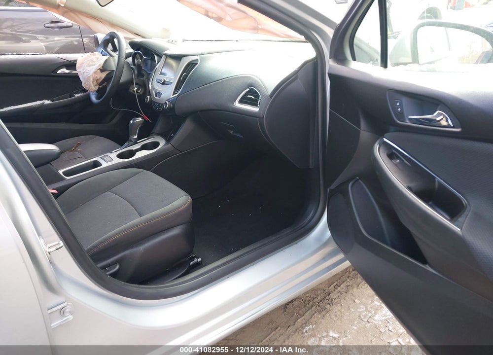 2017 CHEVROLET CRUZE LS AUTO VIN: 1G1BC5SM0H7195462