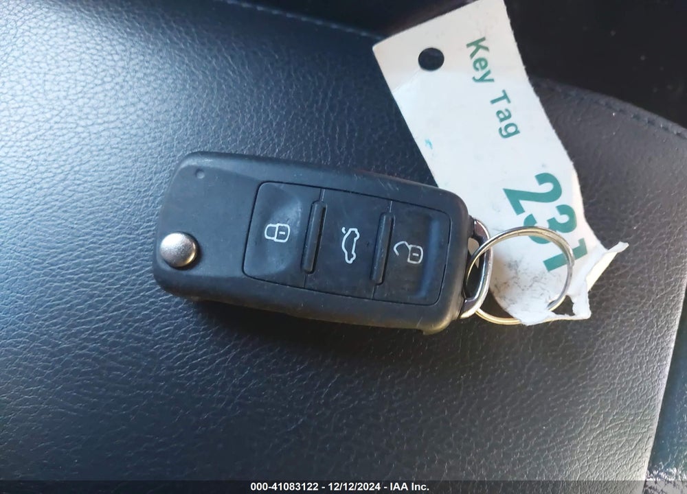 2018 VOLKSWAGEN JETTA VIN: 3VW2B7AJ8JM222798
