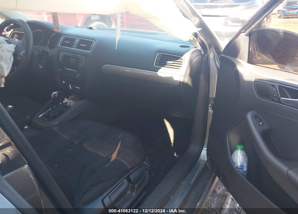 2018 VOLKSWAGEN JETTA VIN: 3VW2B7AJ8JM222798