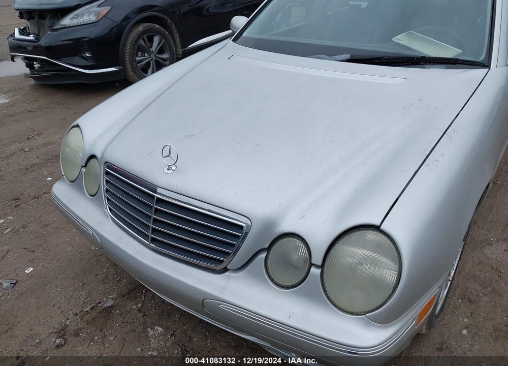 2000 MERCEDES-BENZ E 320 VIN: WDBJF65J2YB117133