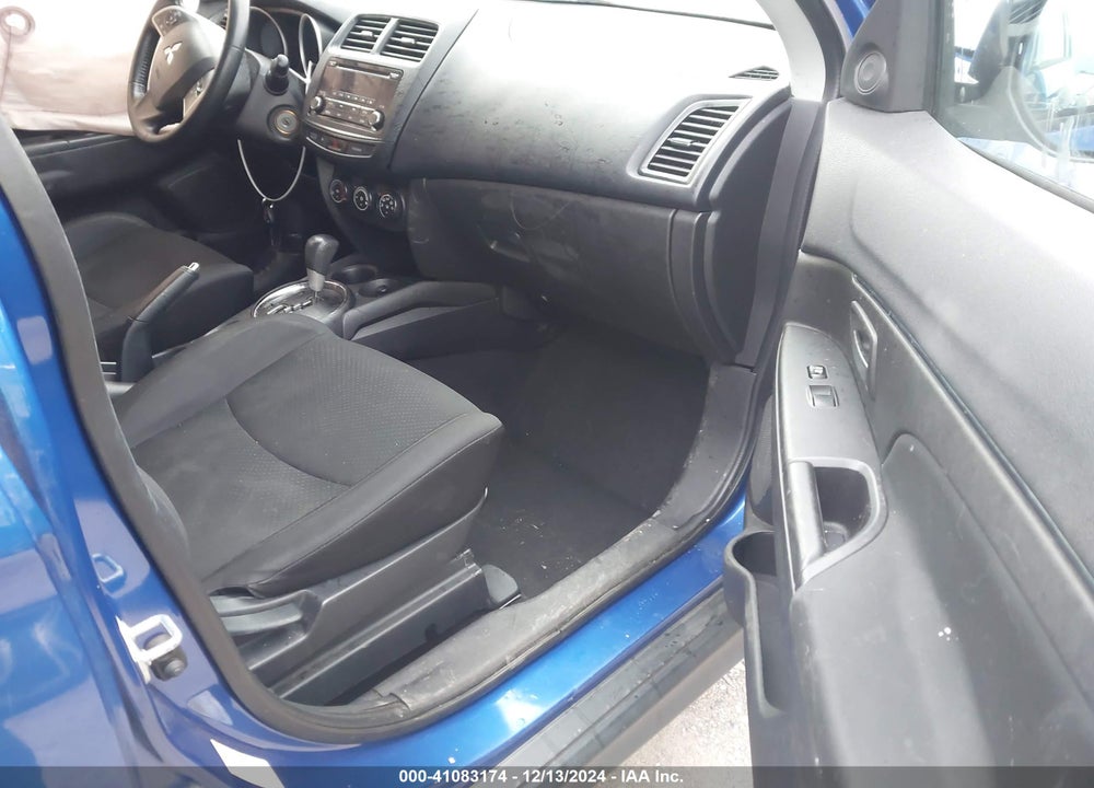 2015 MITSUBISHI OUTLANDER SPORT ES VIN: 4A4AR3AU7FE012440