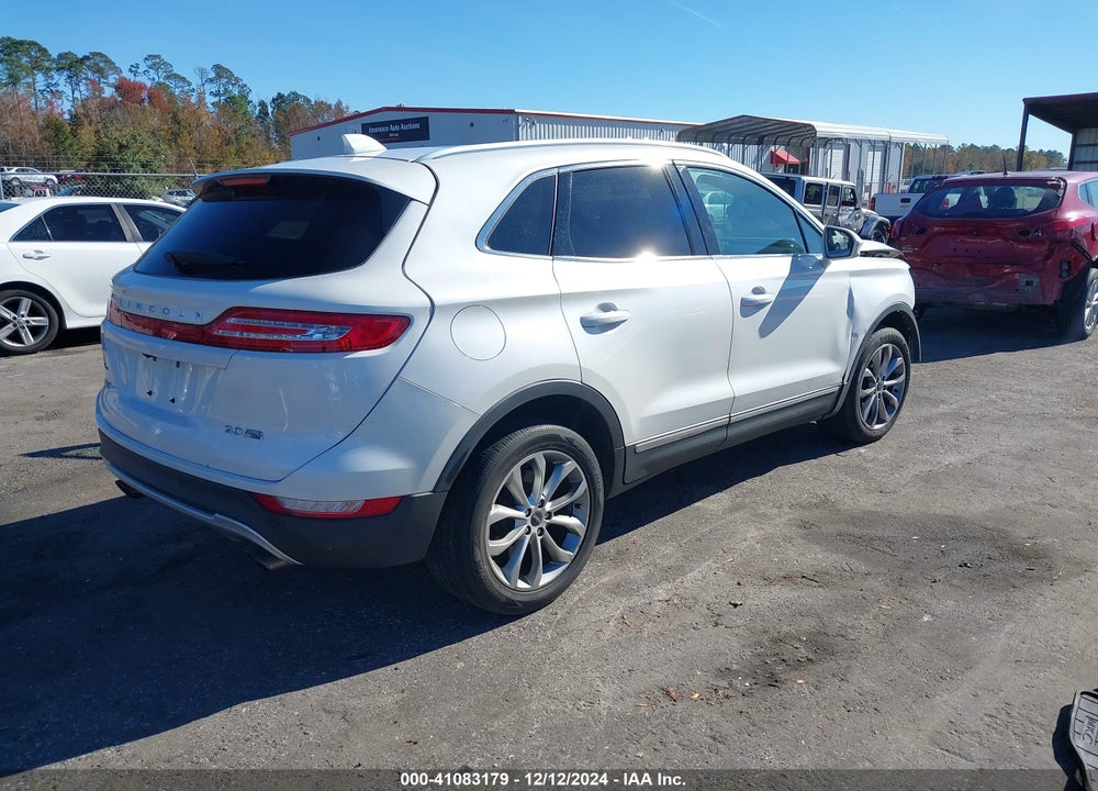 2016 LINCOLN MKC SELECT VIN: 5LMCJ2D93GUJ24077