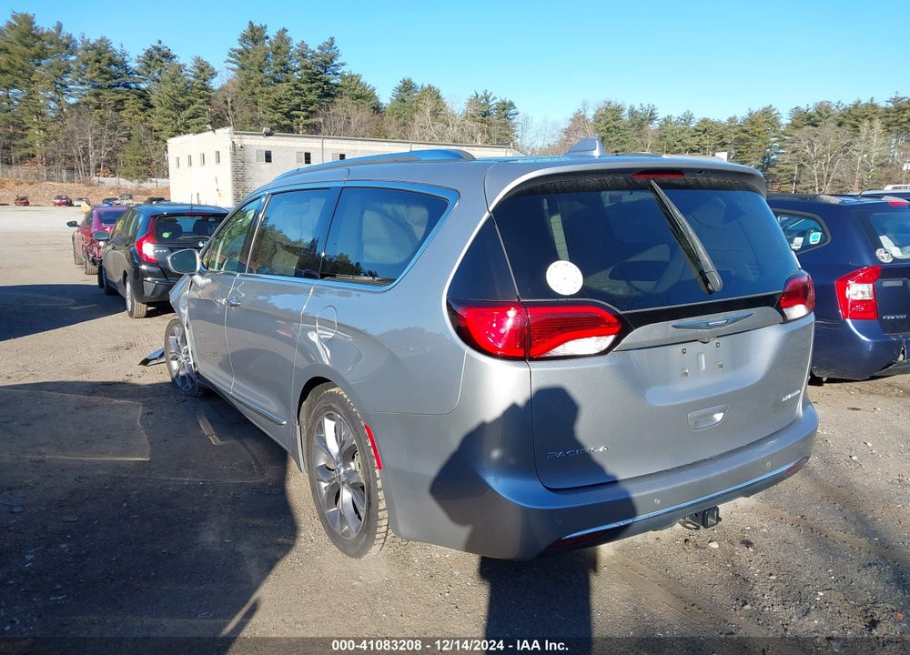 2017 CHRYSLER PACIFICA LIMITED VIN: 2C4RC1GG2HR821867