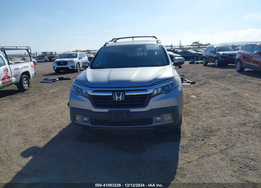 2017 HONDA RIDGELINE RTL-E VIN: 5FPYK3F7XHB033904