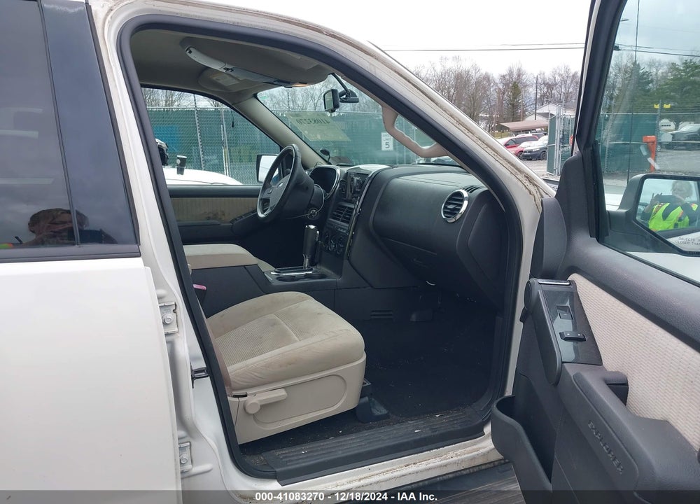 2008 FORD EXPLORER XLT VIN: 1FMEU73E28UA27257