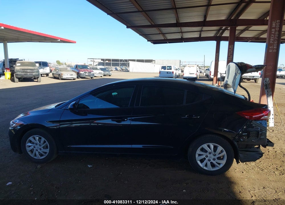 2018 HYUNDAI ELANTRA SE VIN: 5NPD74LF0JH380580