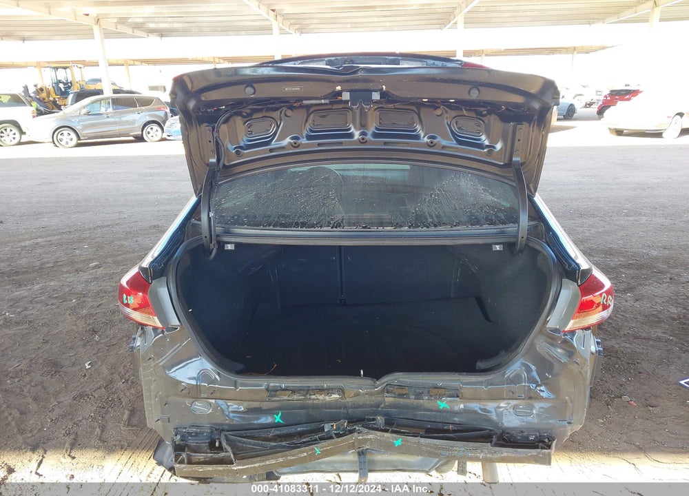 2018 HYUNDAI ELANTRA SE VIN: 5NPD74LF0JH380580