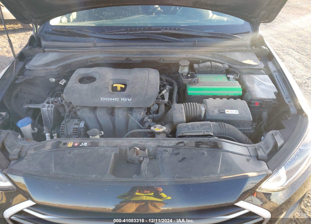 2018 HYUNDAI ELANTRA SE VIN: 5NPD74LF8JH400820