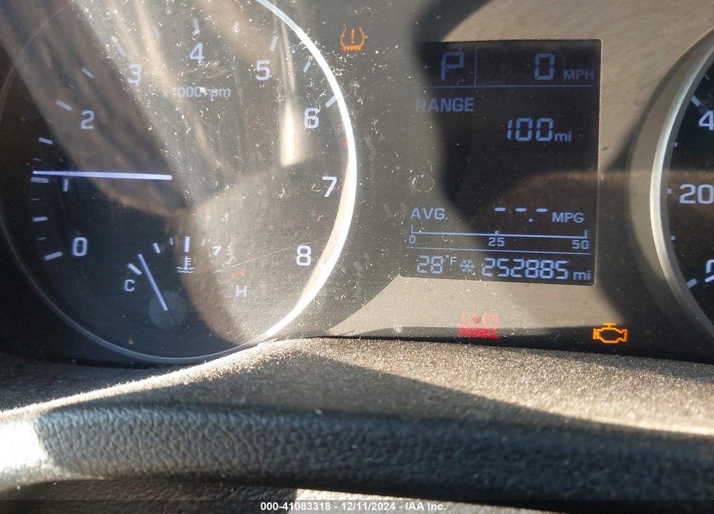 2018 HYUNDAI ELANTRA SE VIN: 5NPD74LF8JH400820