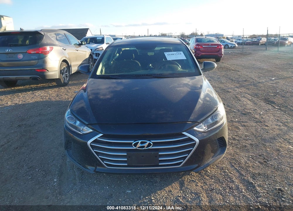 2018 HYUNDAI ELANTRA SE VIN: 5NPD74LF8JH400820