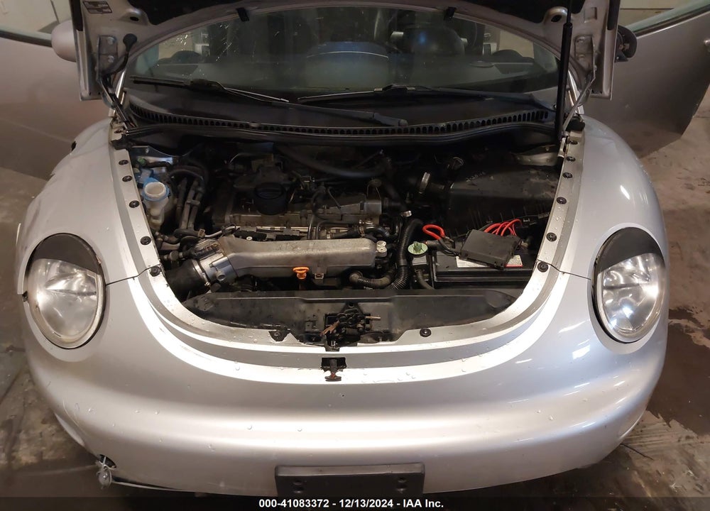 2001 VOLKSWAGEN NEW BEETLE GLX VIN: 3VWDD21C11M440783