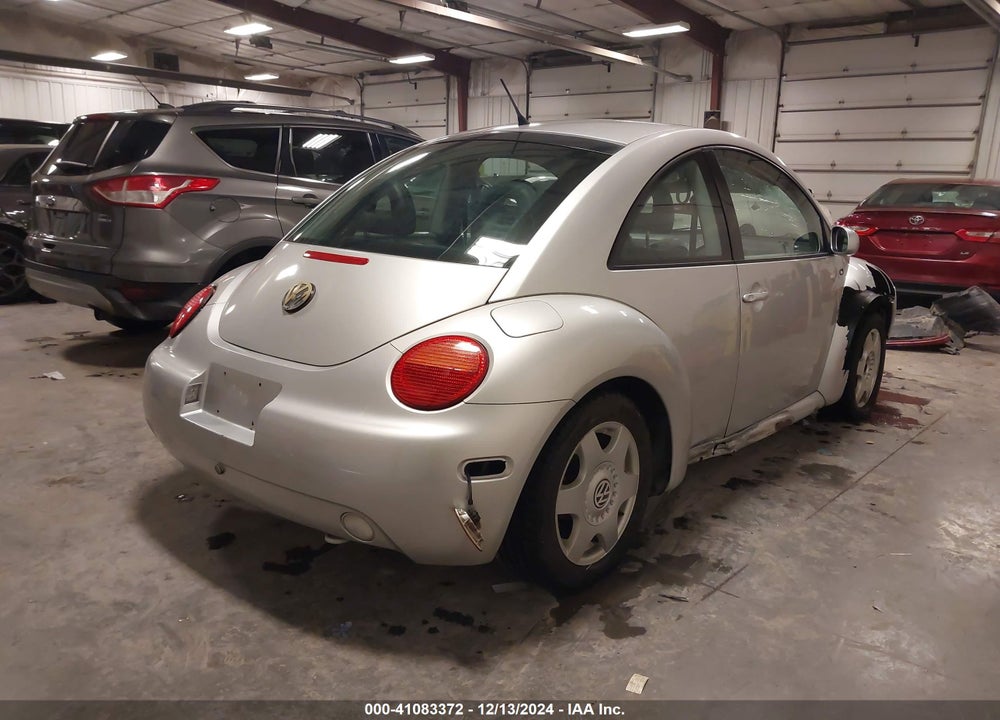 2001 VOLKSWAGEN NEW BEETLE GLX VIN: 3VWDD21C11M440783