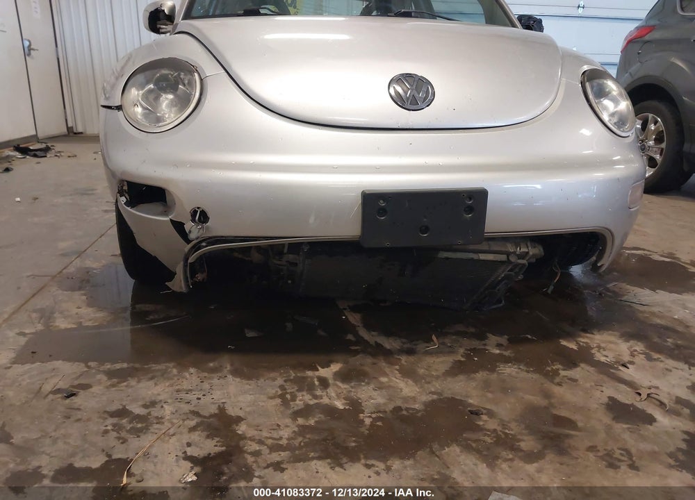 2001 VOLKSWAGEN NEW BEETLE GLX VIN: 3VWDD21C11M440783