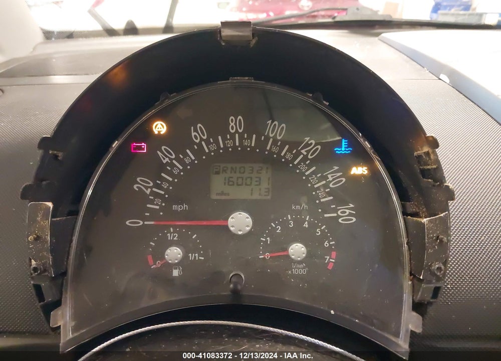 2001 VOLKSWAGEN NEW BEETLE GLX VIN: 3VWDD21C11M440783