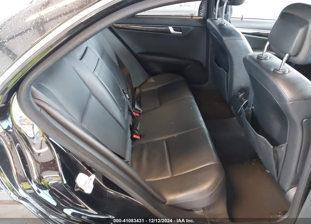 2014 MERCEDES-BENZ C 350 SPORT VIN: WDDGF5HB9EA916439