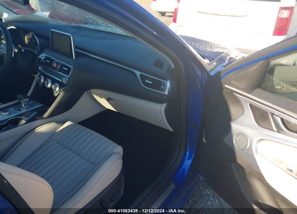 2021 GENESIS G70 2.0T AWD VIN: KMTG34LA3MU072540