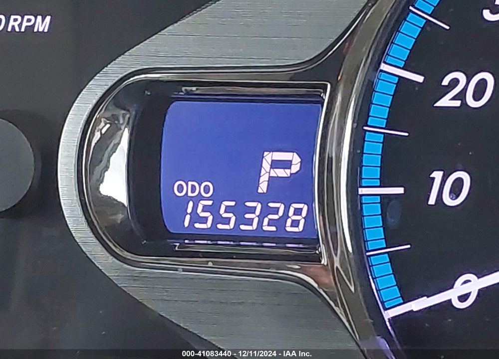 2013 TOYOTA SIENNA XLE V6 8 PASSENGER VIN: 5TDYK3DC9DS392563