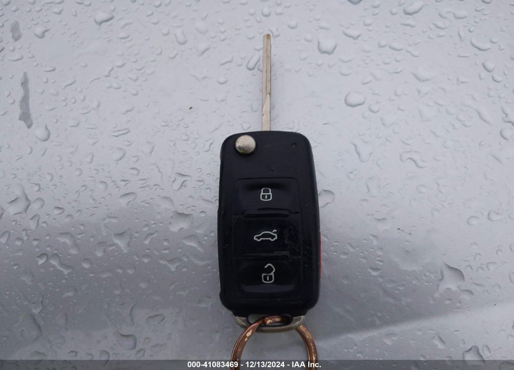 2012 VOLKSWAGEN GOLF 2.5L 4-DOOR VIN: WVWDB7AJ5CW033802