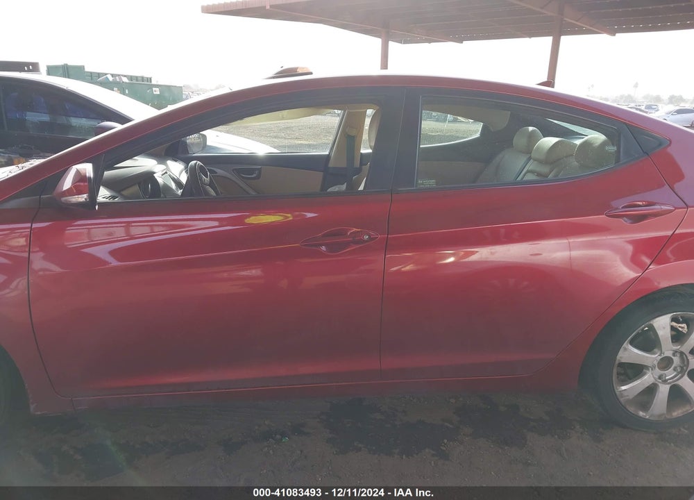 2013 HYUNDAI ELANTRA VIN: 5NPDH4AE8DH185189