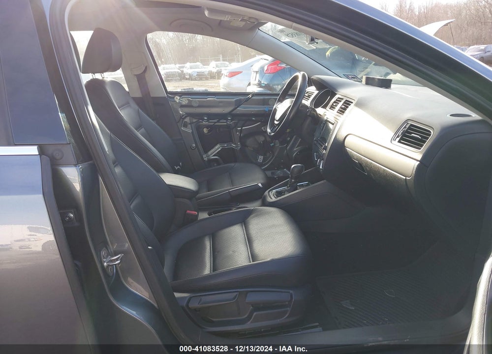 2017 VOLKSWAGEN JETTA 1.4T SE VIN: 3VWDB7AJ3HM358095