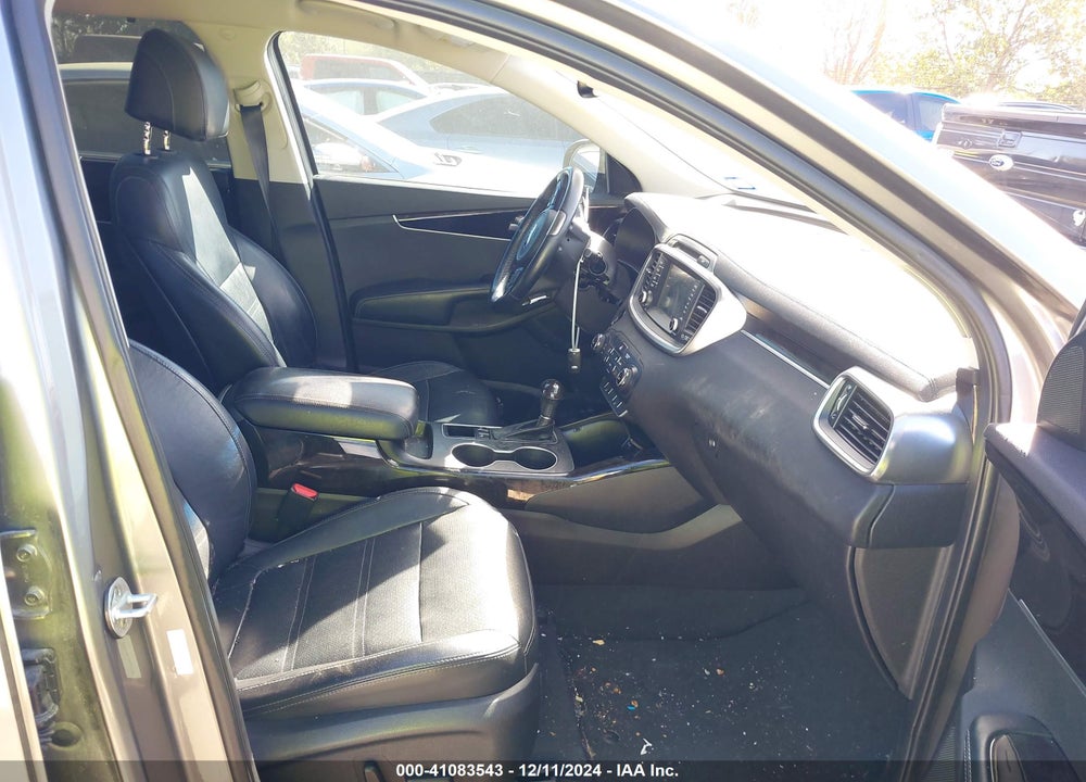 2017 KIA SORENTO 2.0T EX VIN: 5XYPH4A11HG277087