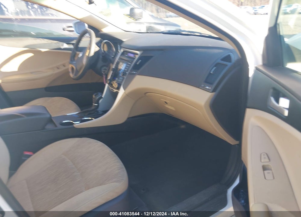 2012 HYUNDAI SONATA VIN: 5NPEB4AC7CH327356