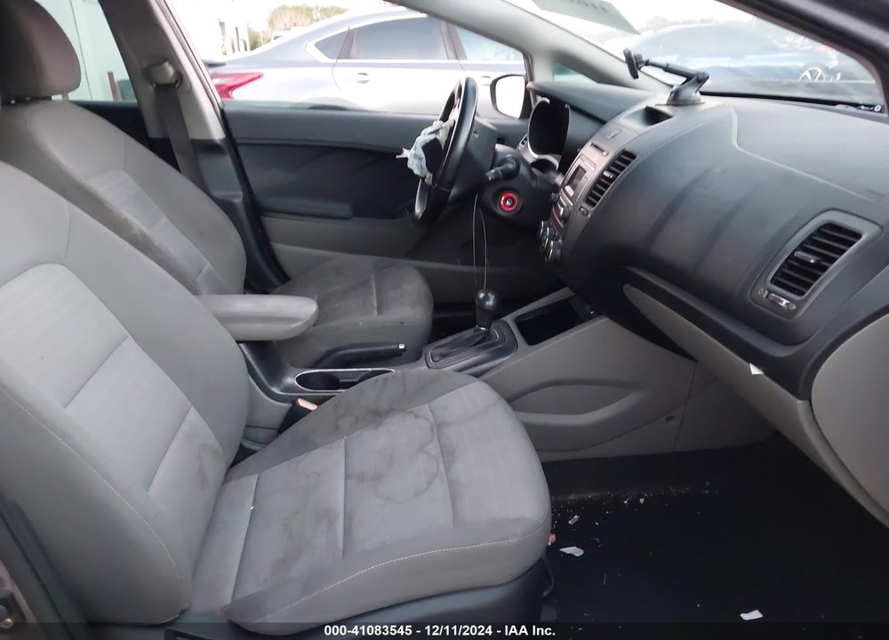 2015 KIA FORTE EX VIN: KNAFX4A86F5261367