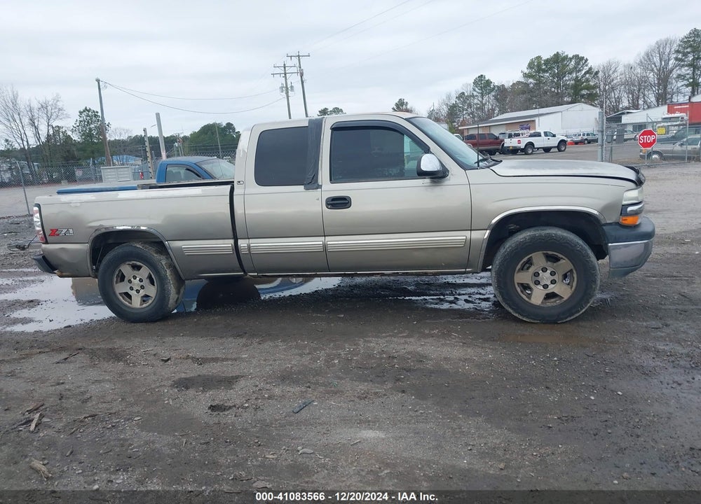 2001 CHEVROLET SILVERADO 1500 LS VIN: 1GCEK19TX1E145957