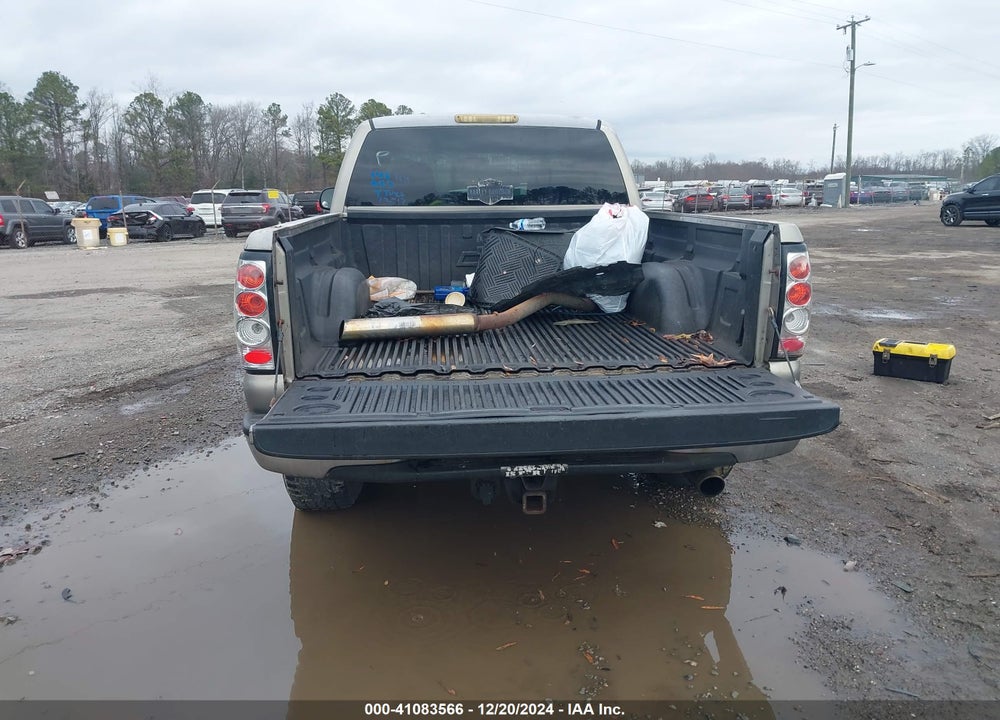 2001 CHEVROLET SILVERADO 1500 LS VIN: 1GCEK19TX1E145957
