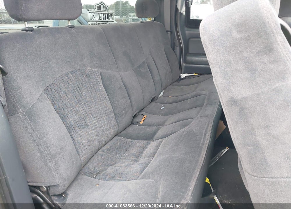 2001 CHEVROLET SILVERADO 1500 LS VIN: 1GCEK19TX1E145957