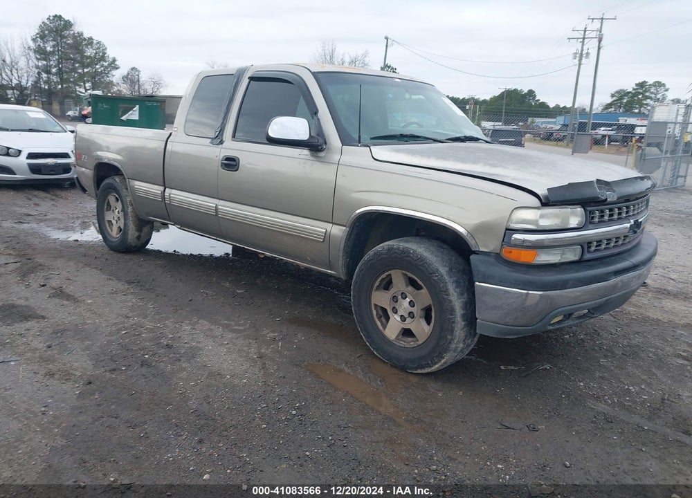 2001 CHEVROLET SILVERADO 1500 LS VIN: 1GCEK19TX1E145957