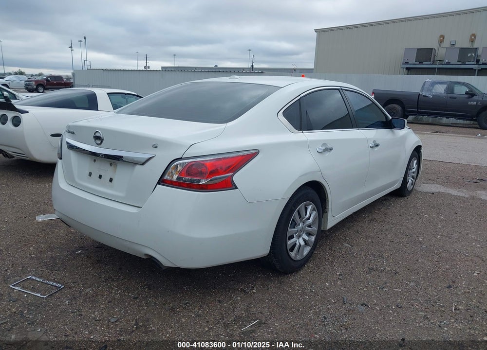 2015 NISSAN ALTIMA VIN: 1N4AL3AP8FN895392