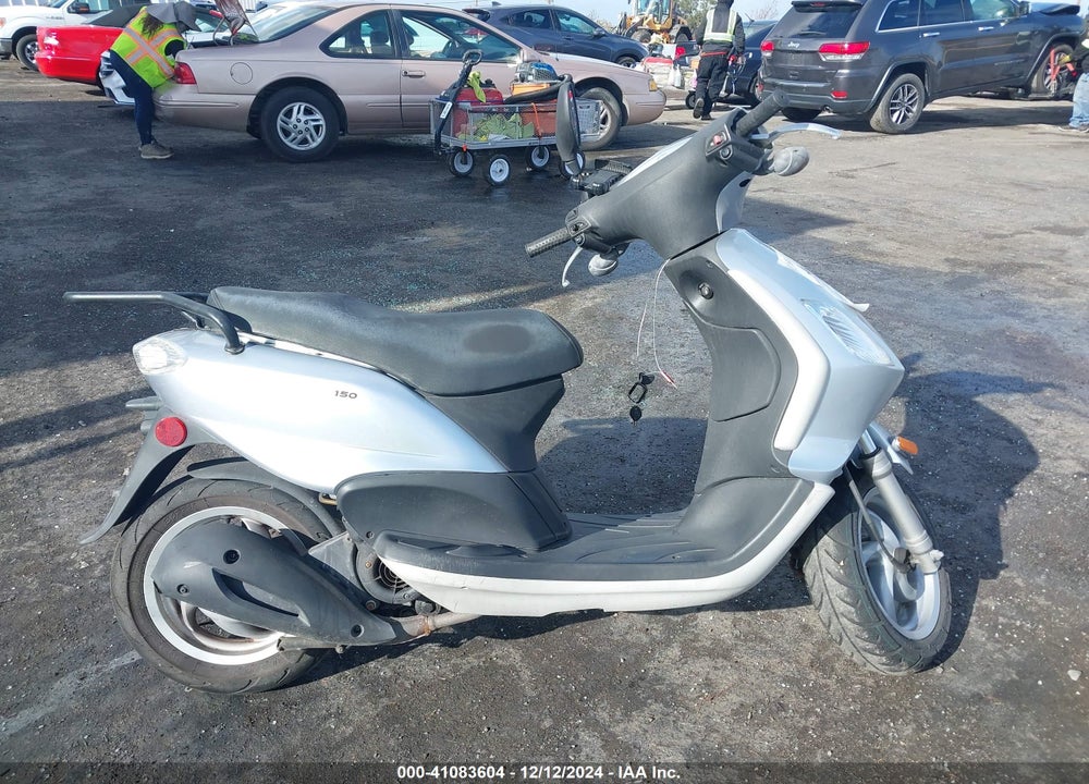 2009 PIAGGIO FLY 150 VIN: ZAPM578F994000443