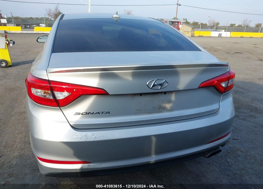 2017 HYUNDAI SONATA VIN: 5NPE24AF6HH580380