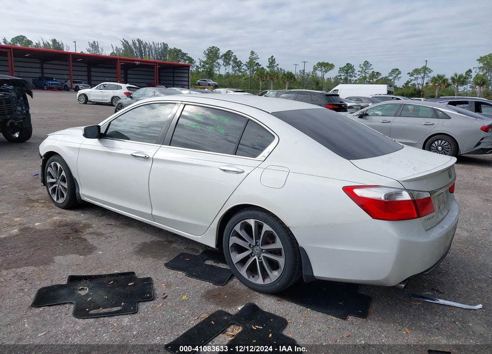 2015 HONDA ACCORD SPORT VIN: 1HGCR2F55FA207084