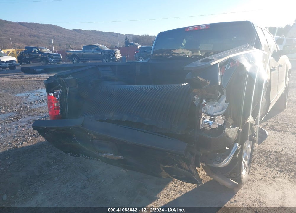 2018 CHEVROLET SILVERADO 1500 VIN: 1GCVKREC0JZ169472