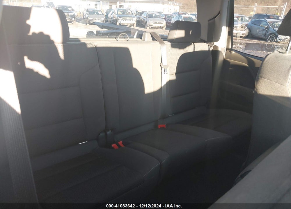 2018 CHEVROLET SILVERADO 1500 VIN: 1GCVKREC0JZ169472