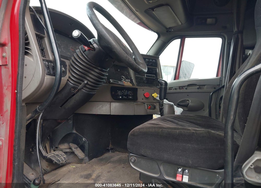 2006 KENWORTH T2000 T2000 VIN: 1XKTDB9X66J129865