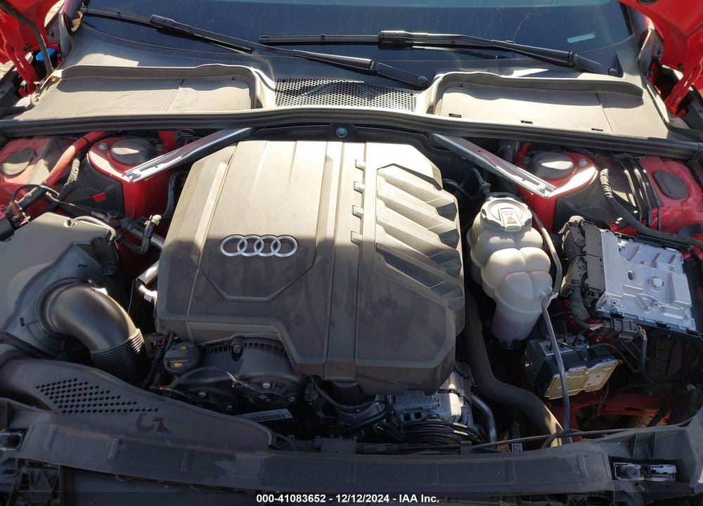2024 AUDI A4 PREMIUM PLUS 45 TFSI S LINE QUATTRO S TRONIC VIN: WAUEAAF45RN006215