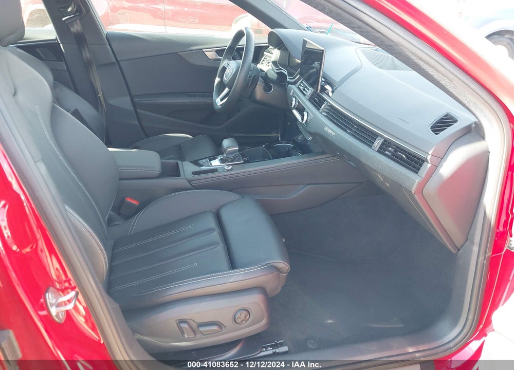 2024 AUDI A4 PREMIUM PLUS 45 TFSI S LINE QUATTRO S TRONIC VIN: WAUEAAF45RN006215
