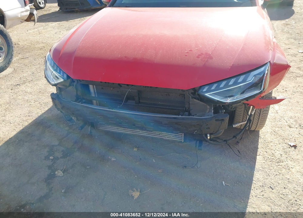 2024 AUDI A4 PREMIUM PLUS 45 TFSI S LINE QUATTRO S TRONIC VIN: WAUEAAF45RN006215