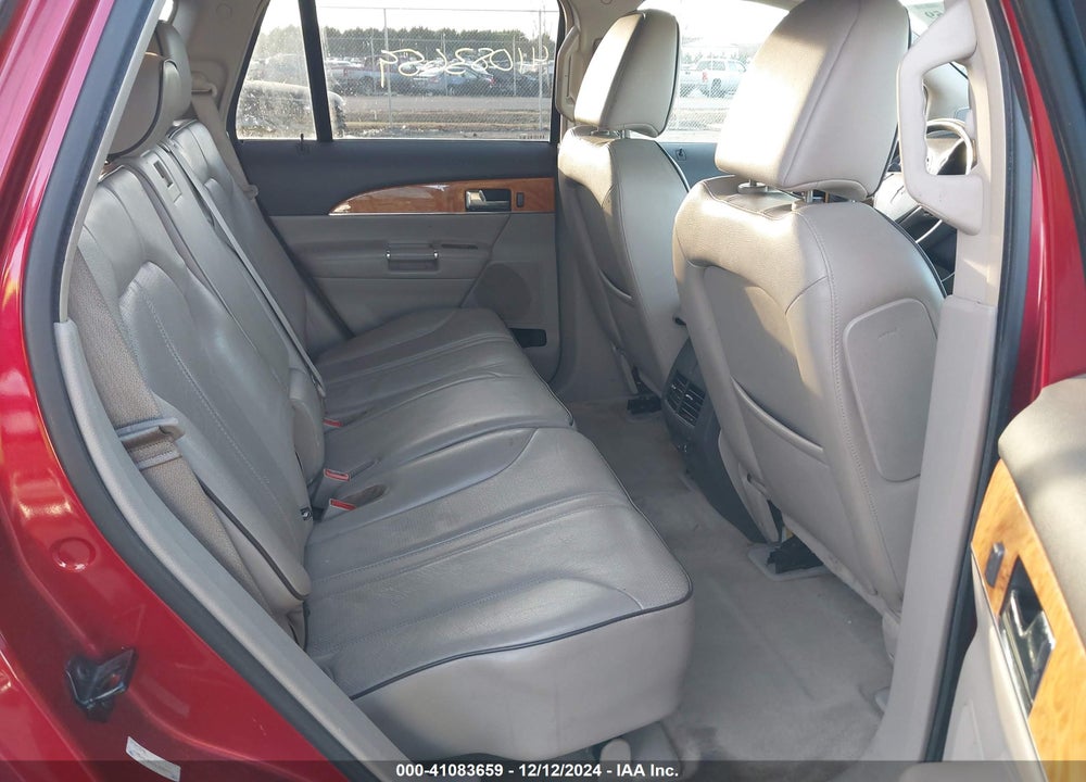2011 LINCOLN MKX VIN: 2LMDJ6JK4BBJ03828