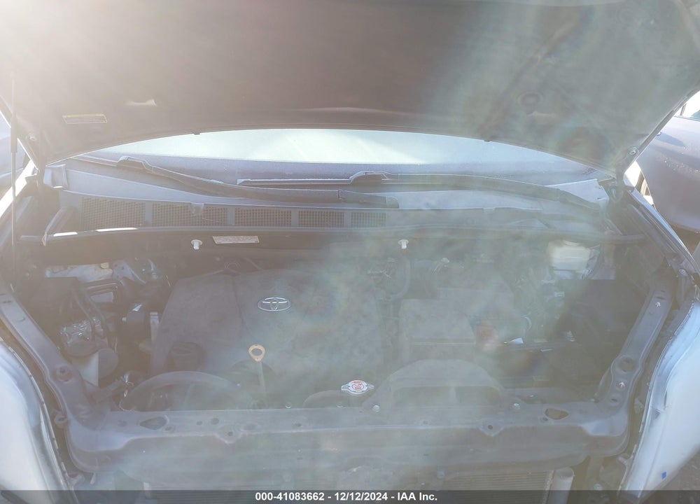 2017 TOYOTA SIENNA LE 8 PASSENGER VIN: 5TDKZ3DC4HS825858