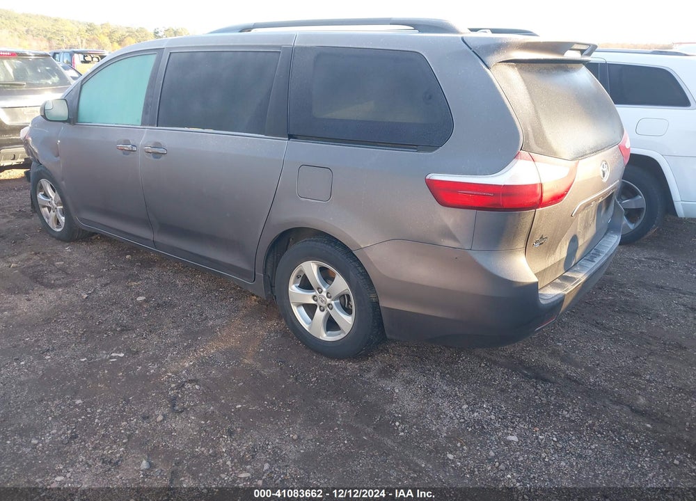 2017 TOYOTA SIENNA LE 8 PASSENGER VIN: 5TDKZ3DC4HS825858