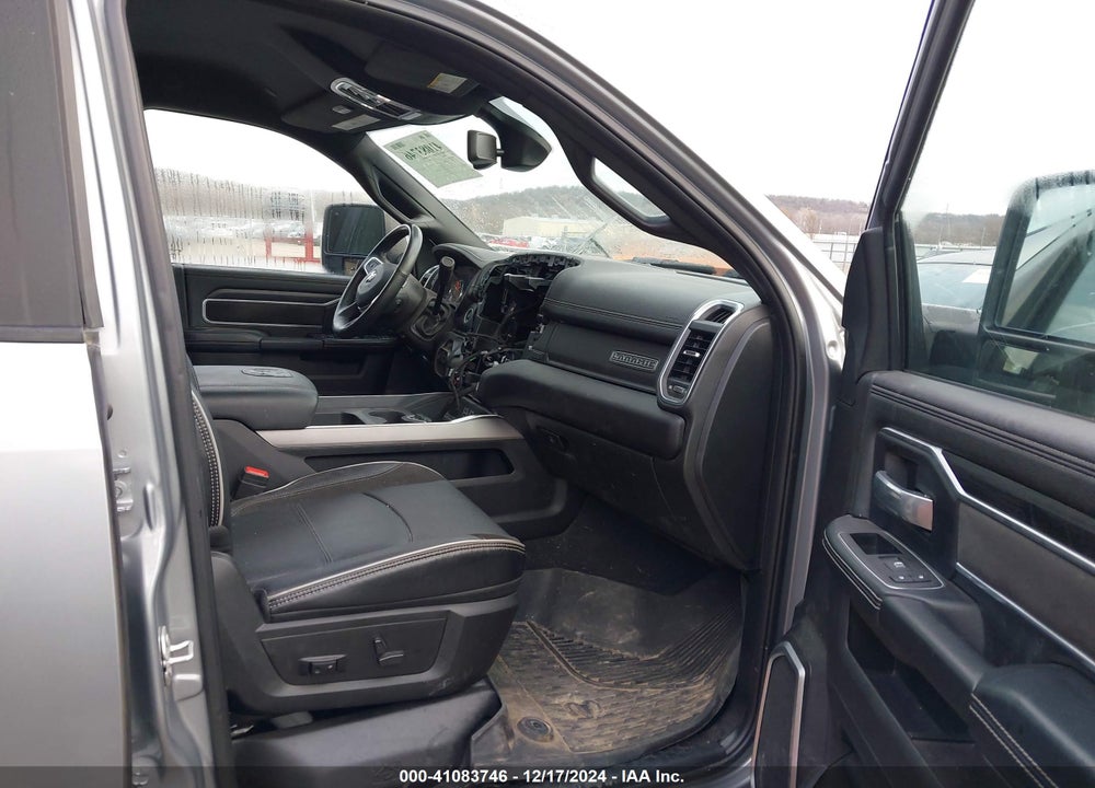 2024 RAM 3500 LAIE  4X4 8' BOX VIN: 3C63R3JL9RG123454