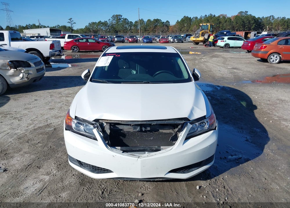2013 ACURA ILX 2.0L VIN: 19VDE1F38DE009044