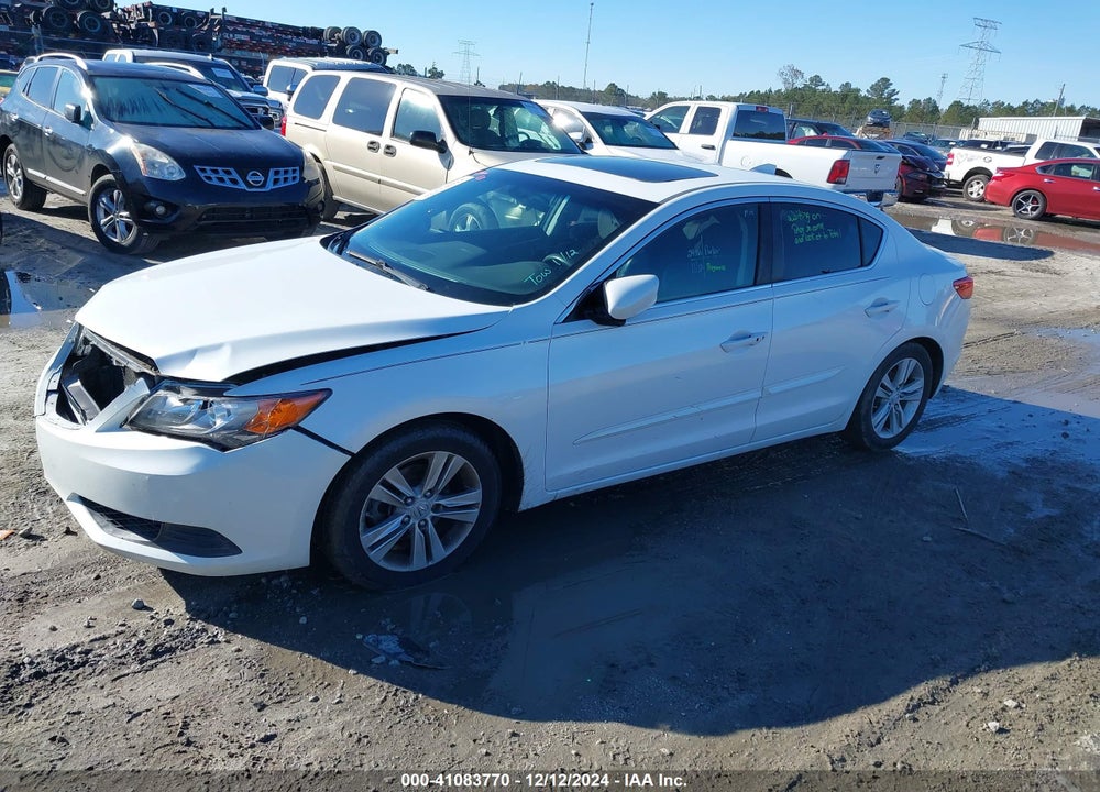 2013 ACURA ILX 2.0L VIN: 19VDE1F38DE009044